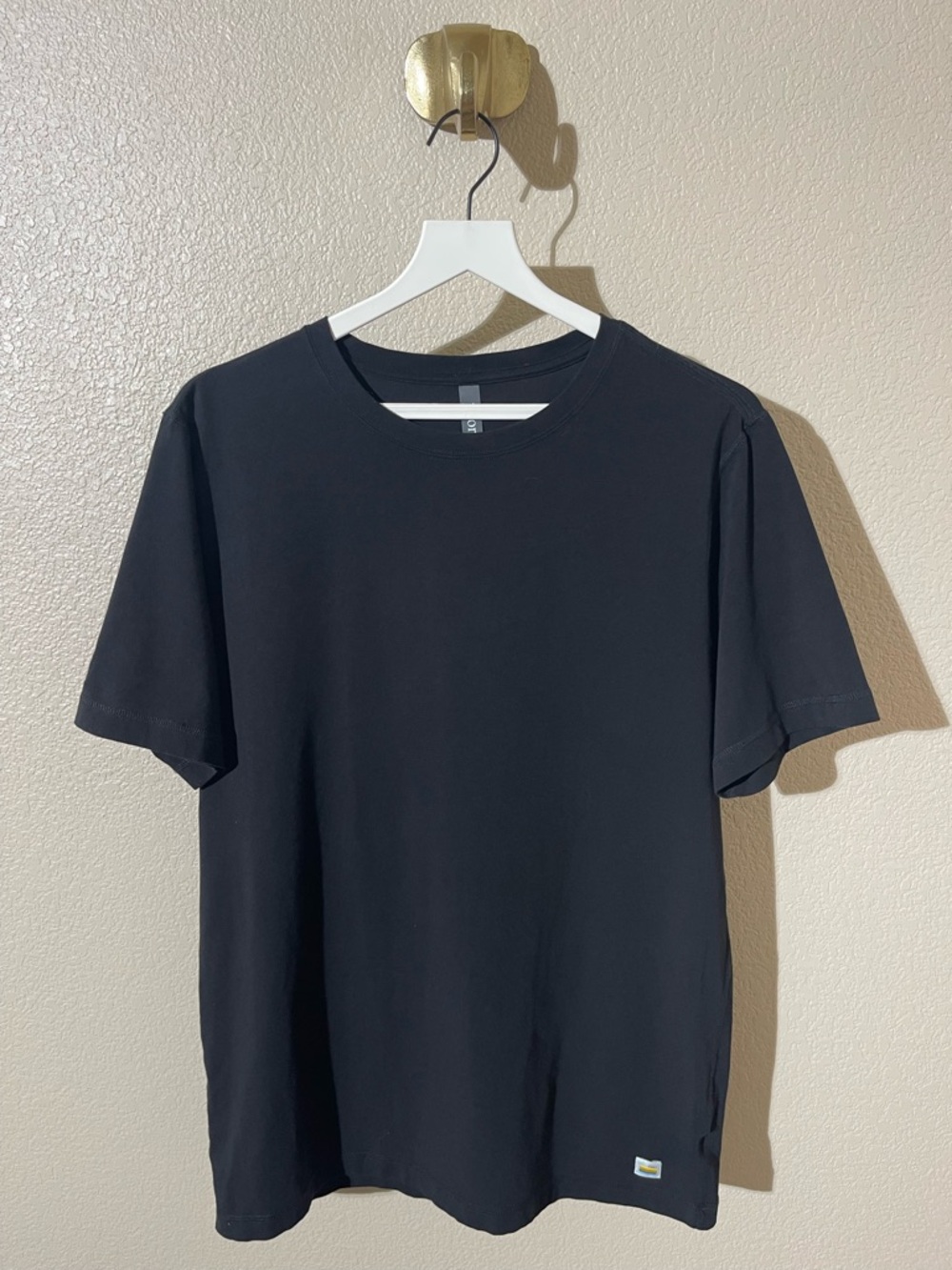 Vuori Men's Black Short Sleeve Crew Tee